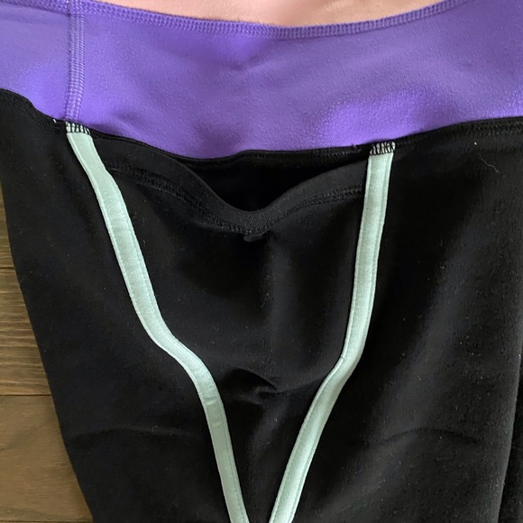 Ivivva by Lululemon Girls Capri Leggings, Size 12 - Picture 4 of 5